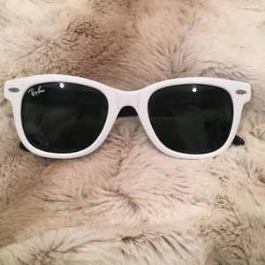 White Ray-Bans